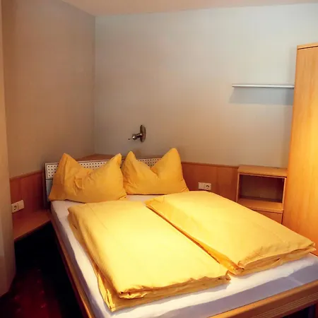 Kahr * רדשטאדט